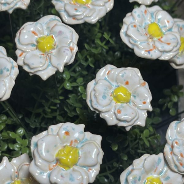 Keramikblume Wiebke-gesprenkelt